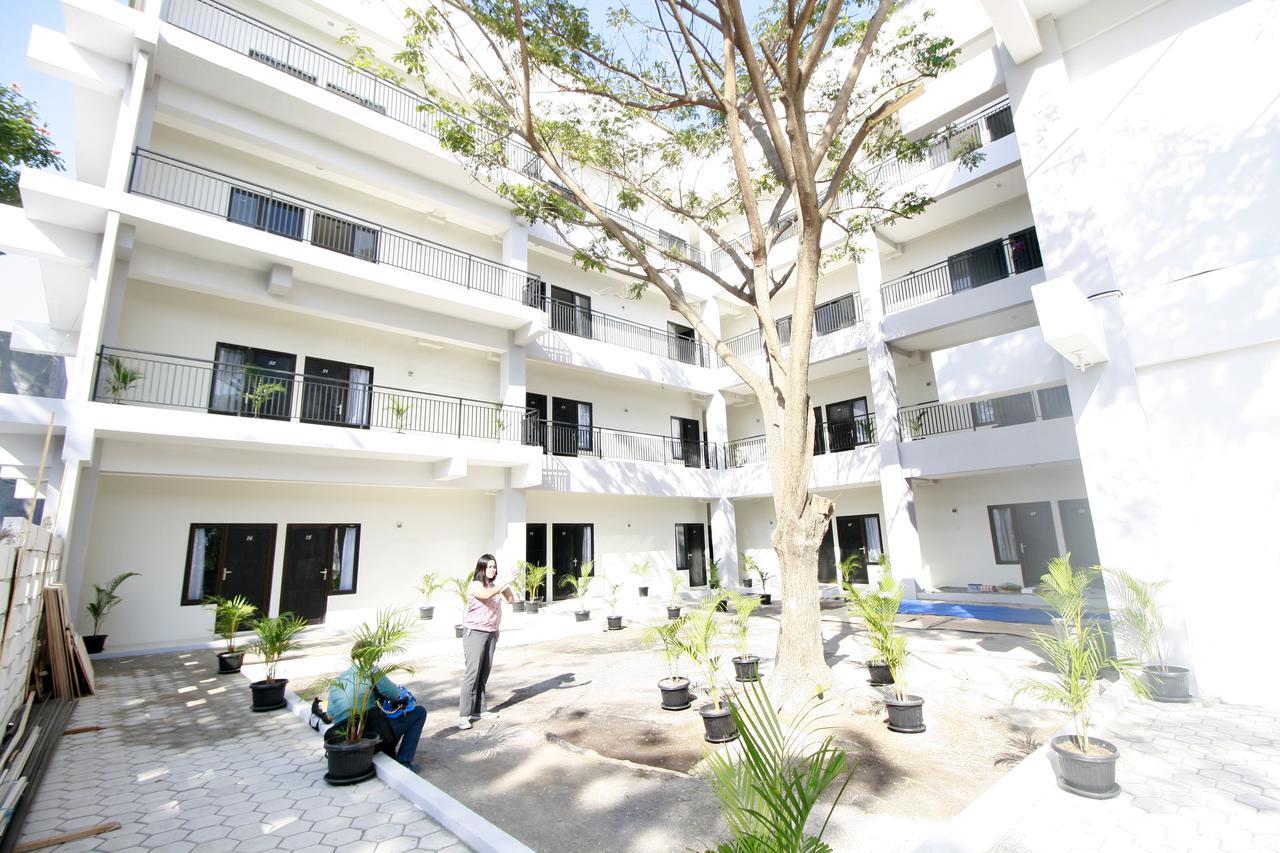 D'Paragon Medokan Ayu Surabaya Exterior foto